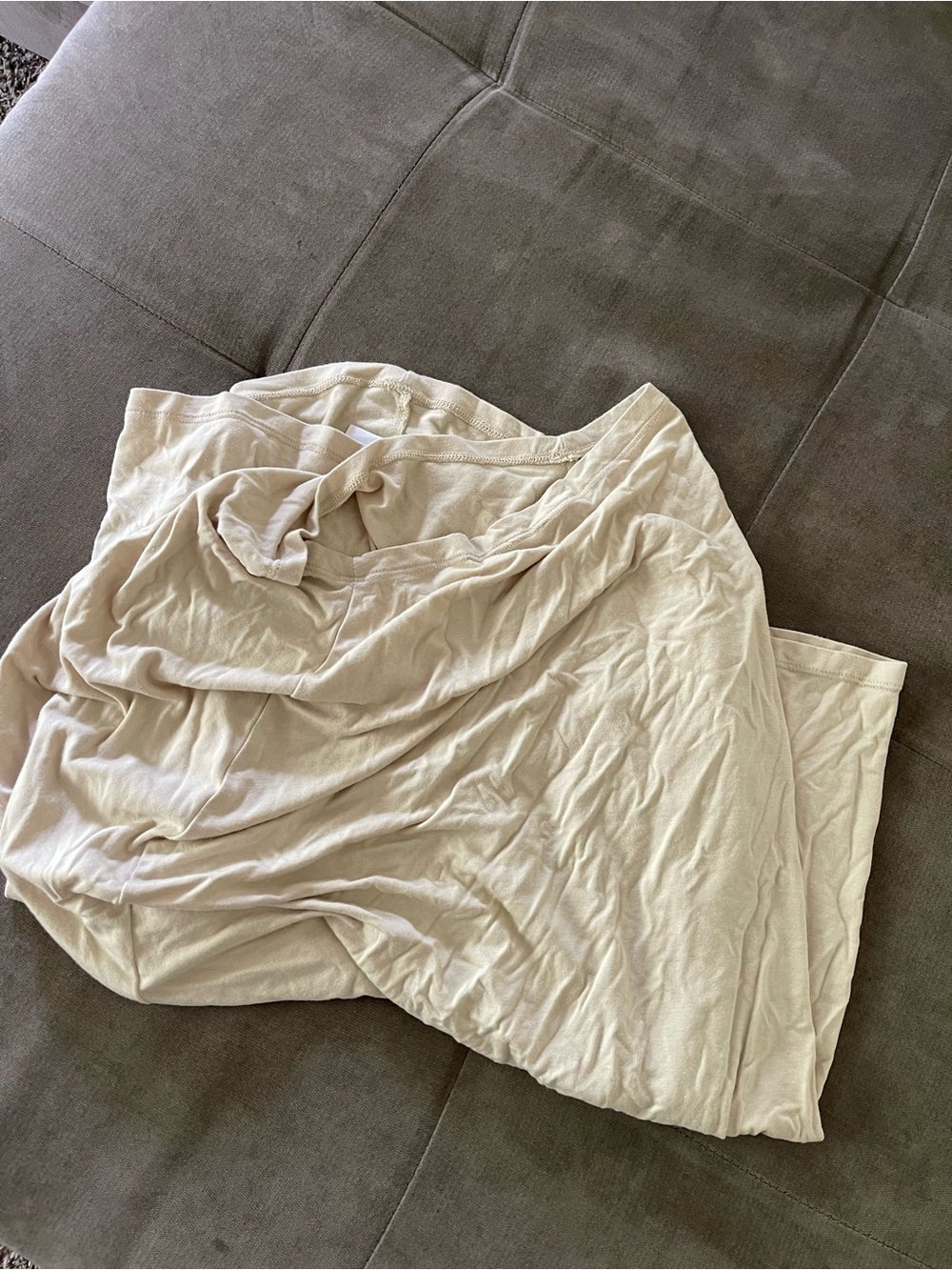 Mushie nursing cover in cream